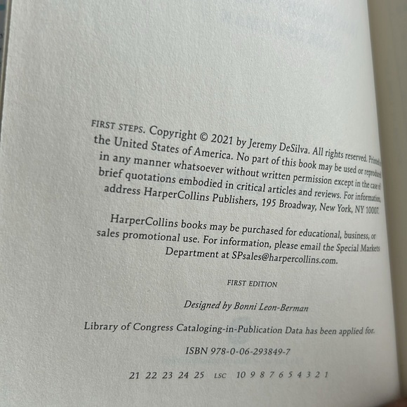 ❤️ Brand New “First Steps: How Upright Walking Made Us Human” by Desilva, Jeremy - Picture 4 of 8